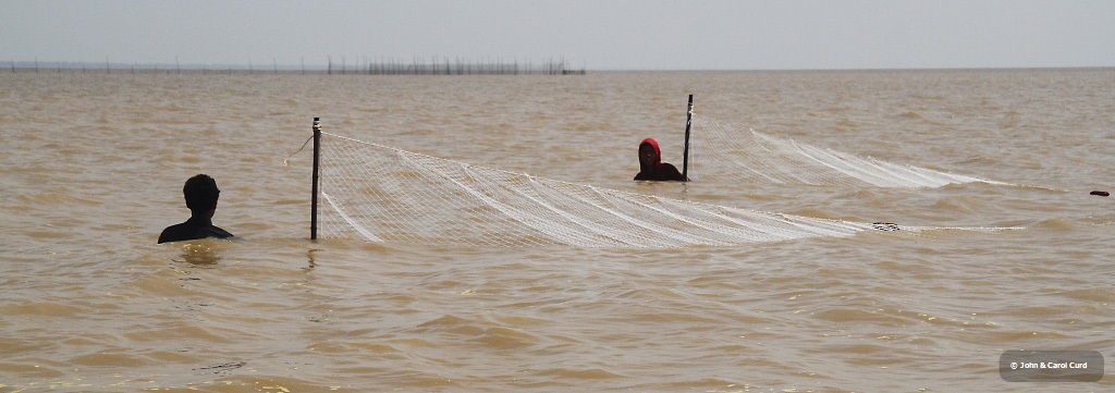 J01_1664 Fishing the lake.JPG